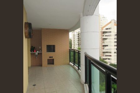 Apartamento à venda com 194m², 3 quartos e 3 vagas