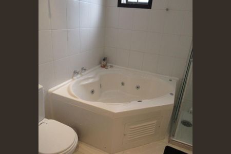 Apartamento à venda com 194m², 3 quartos e 3 vagas