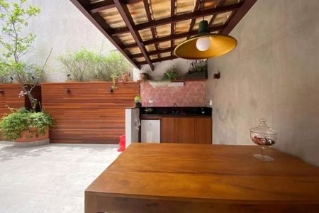 Apartamento à venda com 220m², 4 quartos e 3 vagas