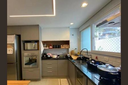 Apartamento à venda com 220m², 4 quartos e 3 vagas