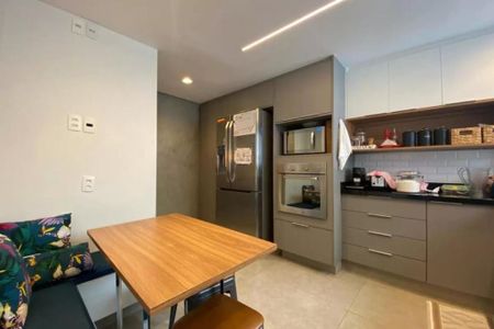 Apartamento à venda com 220m², 4 quartos e 3 vagas