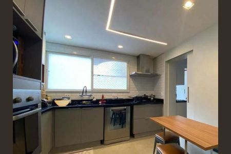 Apartamento à venda com 220m², 4 quartos e 3 vagas