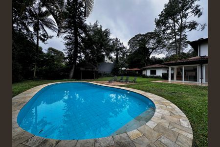 Casa à venda com 490m², 4 quartos e 7 vagas Casa à venda com 490m², 4 quartos e 7 vagasPiscina