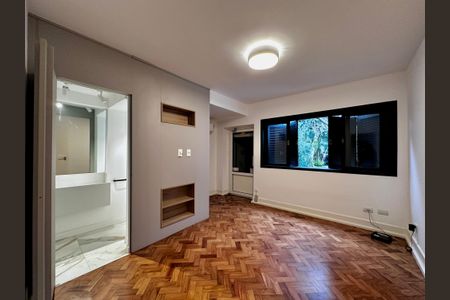 Casa à venda com 490m², 4 quartos e 7 vagas Casa à venda com 490m², 4 quartos e 7 vagasSuíte 3 Térreo