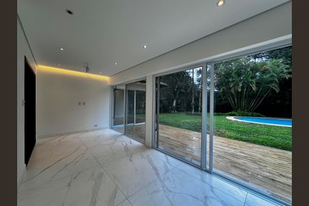 Casa à venda com 490m², 4 quartos e 7 vagas Casa à venda com 490m², 4 quartos e 7 vagasTerraço Gourmet