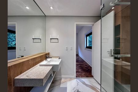 Casa à venda com 490m², 4 quartos e 7 vagas Casa à venda com 490m², 4 quartos e 7 vagasBanheiro Suíte 2