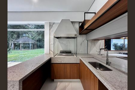 Casa à venda com 490m², 4 quartos e 7 vagas Casa à venda com 490m², 4 quartos e 7 vagasTerraço Gourmet