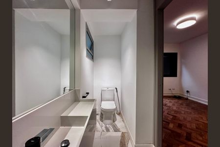 Casa à venda com 490m², 4 quartos e 7 vagas Casa à venda com 490m², 4 quartos e 7 vagasBanheiro Suíte 3 Térreo