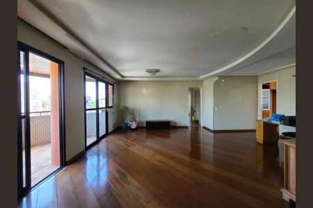 Apartamento à venda com 140m², 3 quartos e 3 vagas