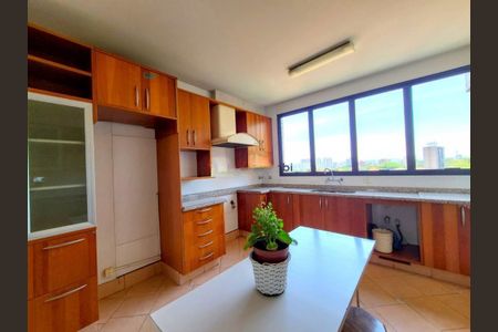 Apartamento à venda com 140m², 3 quartos e 3 vagas