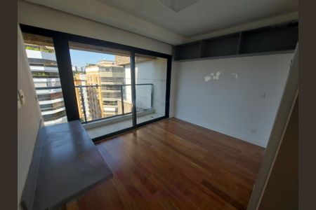 Apartamento à venda com 222m², 2 quartos e 4 vagas
