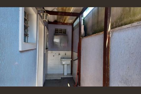 Casa à venda com 108m², 2 quartos e 2 vagas