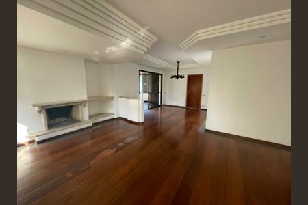 Apartamento à venda com 232m², 4 quartos e 4 vagas