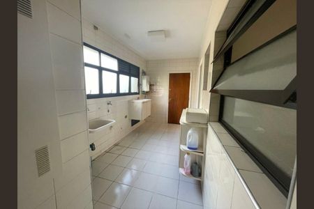 Apartamento à venda com 232m², 4 quartos e 4 vagas