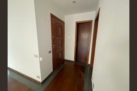 Apartamento à venda com 232m², 4 quartos e 4 vagas