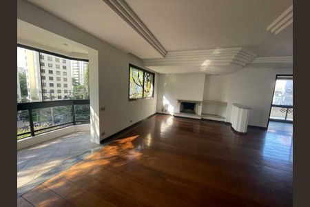 Apartamento à venda com 232m², 4 quartos e 4 vagas