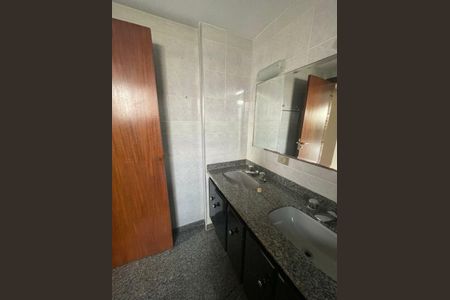 Apartamento à venda com 232m², 4 quartos e 4 vagas