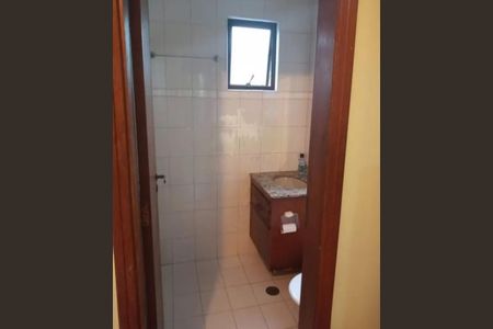 Casa à venda com 197m², 3 quartos e 4 vagas