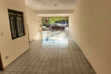 Casa à venda com 197m², 3 quartos e 4 vagas
