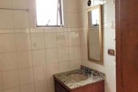 Casa à venda com 197m², 3 quartos e 4 vagas