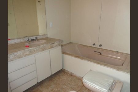 Apartamento à venda com 270m², 4 quartos e 4 vagas