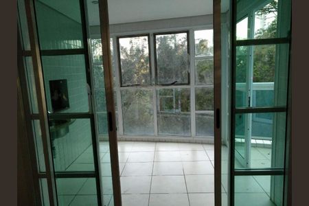 Apartamento à venda com 210m², 4 quartos e 4 vagas