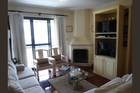 Apartamento à venda com 131m², 4 quartos e 3 vagas