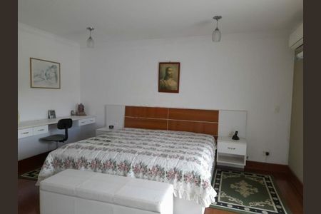 Casa à venda com 316m², 4 quartos e 6 vagas