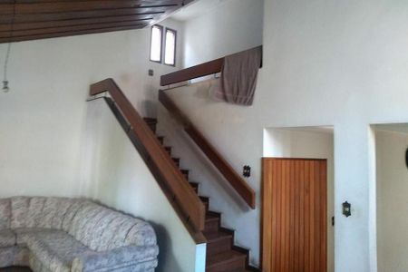 Casa à venda com 223m², 5 quartos e 4 vagas