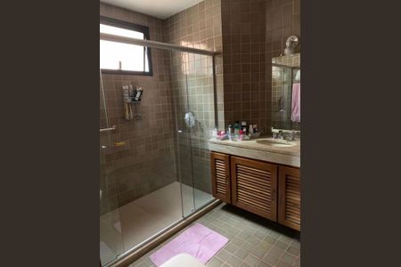 Apartamento à venda com 243m², 4 quartos e 3 vagas