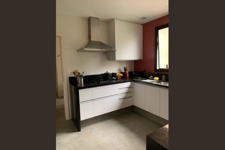 Apartamento à venda com 243m², 4 quartos e 3 vagas