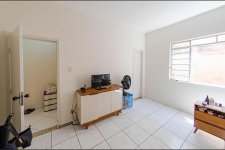 Casa à venda com 360m², 3 quartos e 4 vagas Casa à venda com 360m², 3 quartos e 4 vagasSuíte