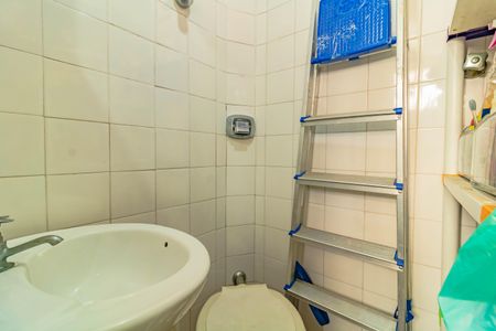 Apartamento à venda com 63m², 2 quartos e 1 vaga Apartamento à venda com 63m², 2 quartos e 1 vagaBanheiro de Serviço