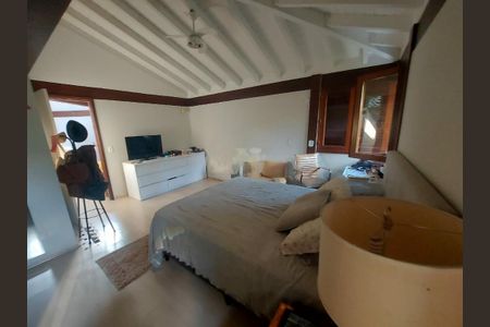 Casa à venda com 292m², 3 quartos e 4 vagas