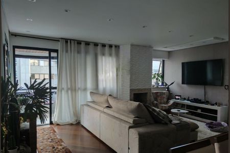 Apartamento para alugar com 140m², 3 quartos e 2 vagas