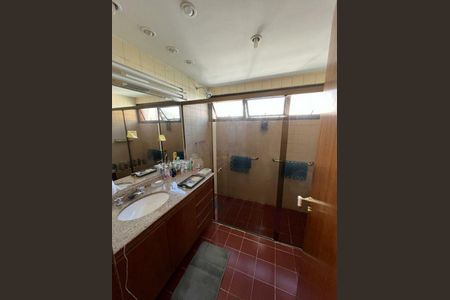 Apartamento à venda com 240m², 3 quartos e 4 vagas