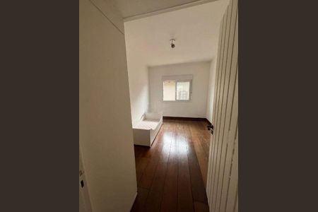 Casa à venda com 300m², 4 quartos e 4 vagas