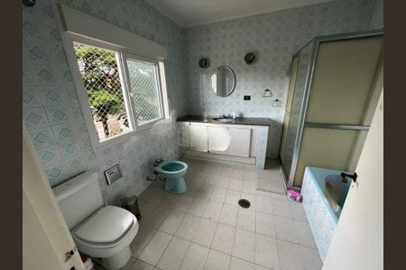 Casa à venda com 300m², 4 quartos e 4 vagas