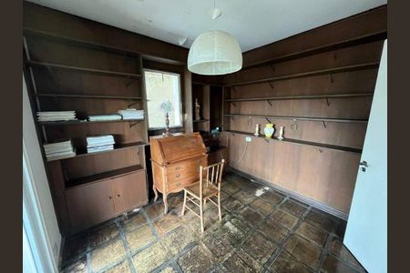 Casa à venda com 300m², 4 quartos e 4 vagas