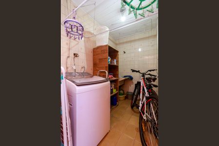 Casa à venda com 190m², 3 quartos e 4 vagas Casa à venda com 190m², 3 quartos e 4 vagasÁrea de Serviço