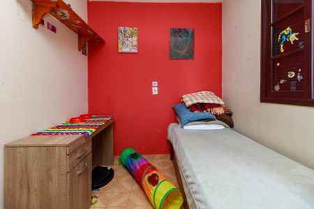 Casa à venda com 190m², 3 quartos e 4 vagas Casa à venda com 190m², 3 quartos e 4 vagasQuarto 2