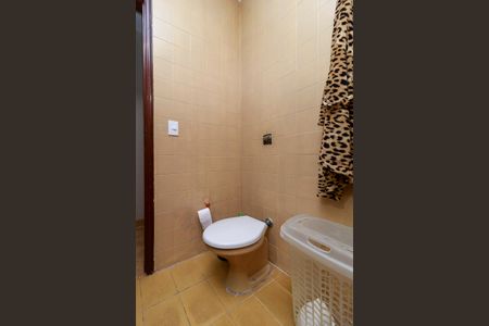 Casa à venda com 190m², 3 quartos e 4 vagas Casa à venda com 190m², 3 quartos e 4 vagasSuíte - Banheiro