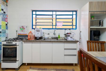 Casa à venda com 190m², 3 quartos e 4 vagas Casa à venda com 190m², 3 quartos e 4 vagasCozinha