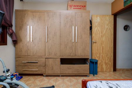 Casa à venda com 190m², 3 quartos e 4 vagas Casa à venda com 190m², 3 quartos e 4 vagasQuarto 1