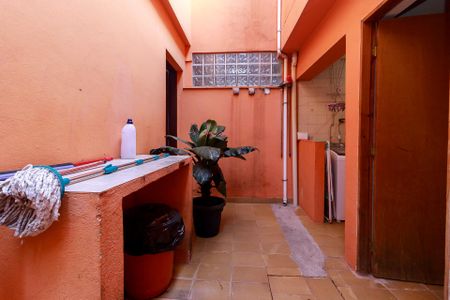 Casa à venda com 190m², 3 quartos e 4 vagas Casa à venda com 190m², 3 quartos e 4 vagasQuintal