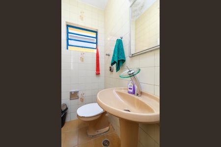 Casa à venda com 190m², 3 quartos e 4 vagas Casa à venda com 190m², 3 quartos e 4 vagasLavabo