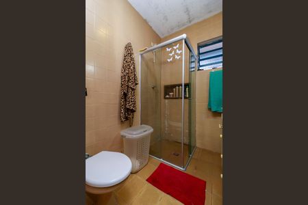 Casa à venda com 190m², 3 quartos e 4 vagas Casa à venda com 190m², 3 quartos e 4 vagasSuíte - Banheiro