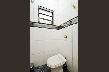 Casa à venda com 250m², 4 quartos e 5 vagasLavabo