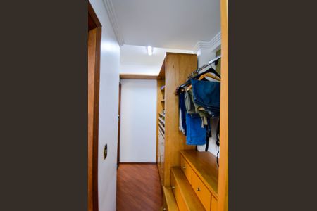 Casa à venda com 250m², 4 quartos e 5 vagasCloset da Suíte