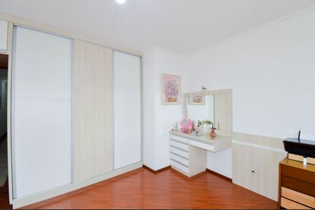 Casa à venda com 250m², 4 quartos e 5 vagasQuarto 1